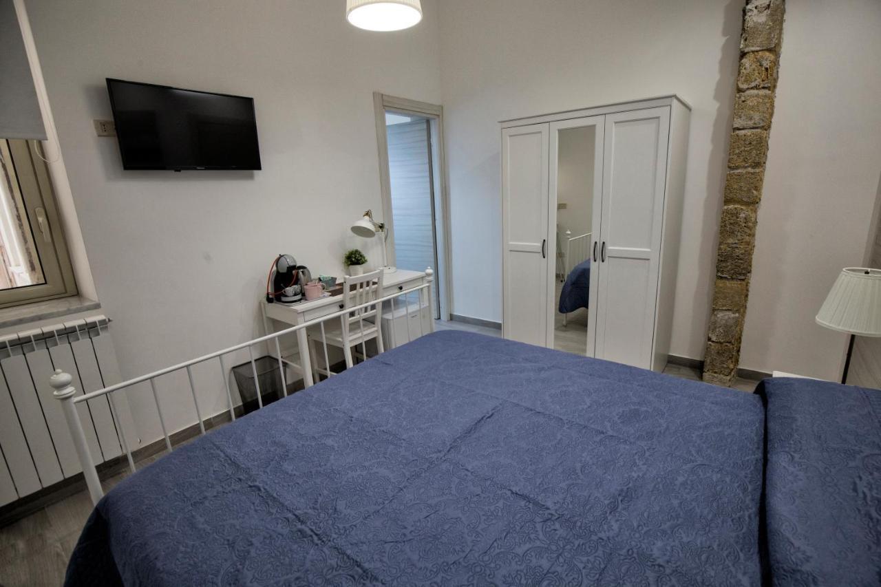 Garden House: Apartments And Rooms For Holidays ปาแลร์โม ภายนอก รูปภาพ