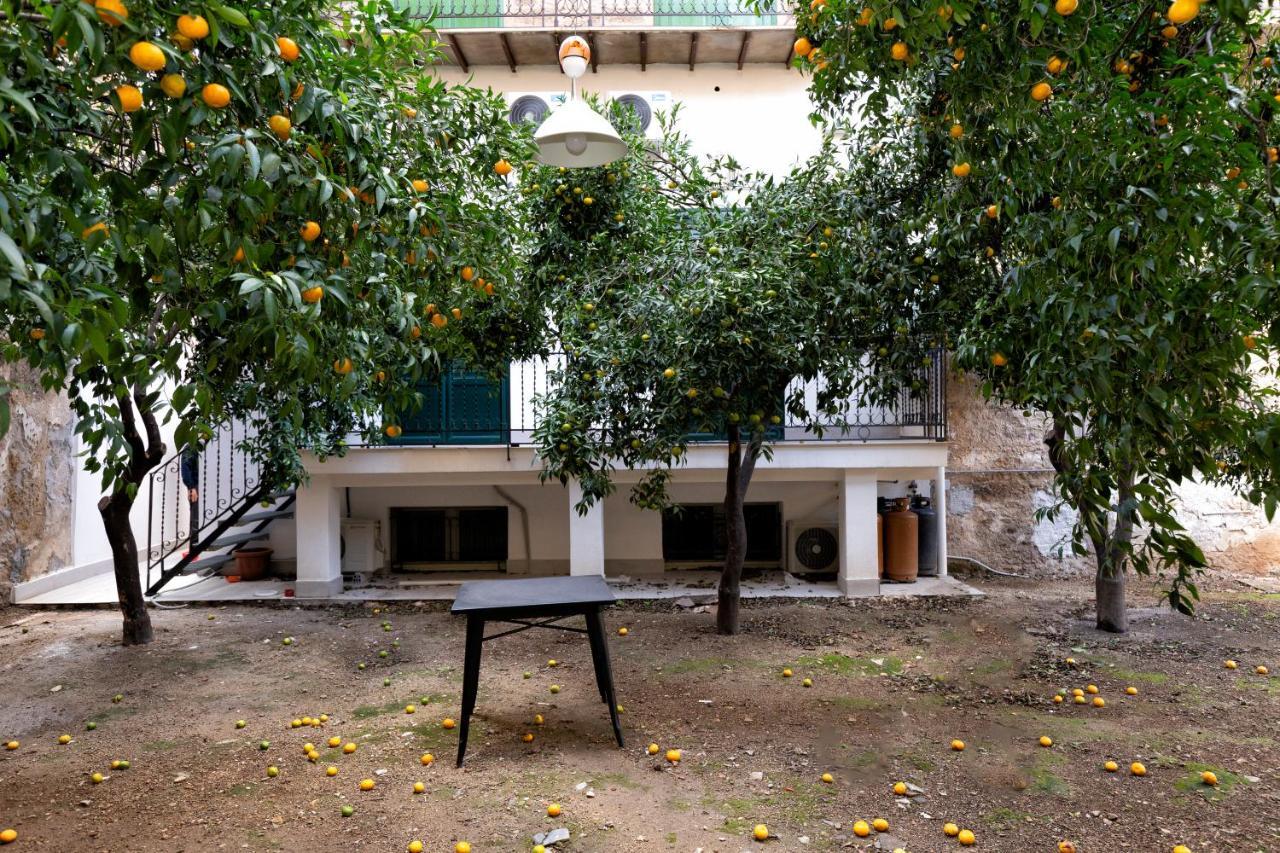 Garden House: Apartments And Rooms For Holidays ปาแลร์โม ภายนอก รูปภาพ