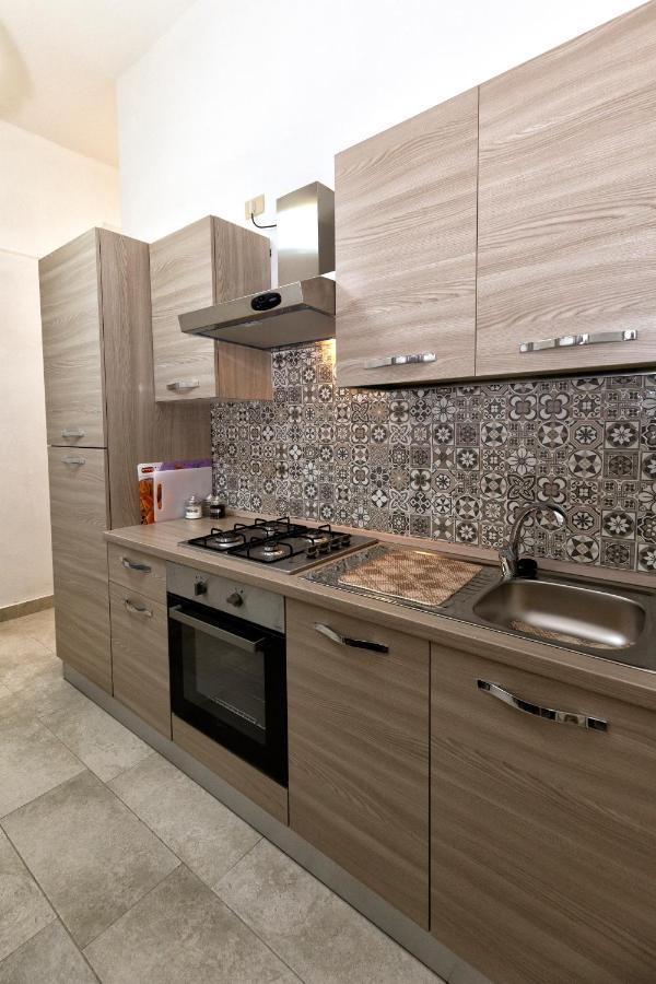 Garden House: Apartments And Rooms For Holidays ปาแลร์โม ภายนอก รูปภาพ
