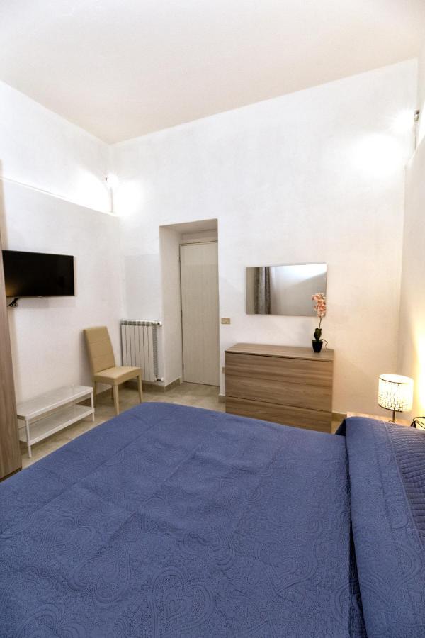 Garden House: Apartments And Rooms For Holidays ปาแลร์โม ภายนอก รูปภาพ